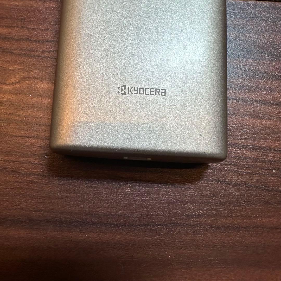 au KYF38 グラティナ ガラケー 5550 - メルカリ