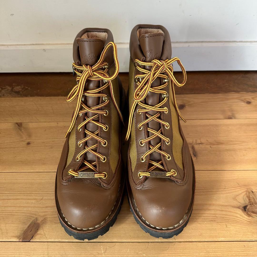 ゴアテックス防水ブラウンハイカットブーツ - メルカリ