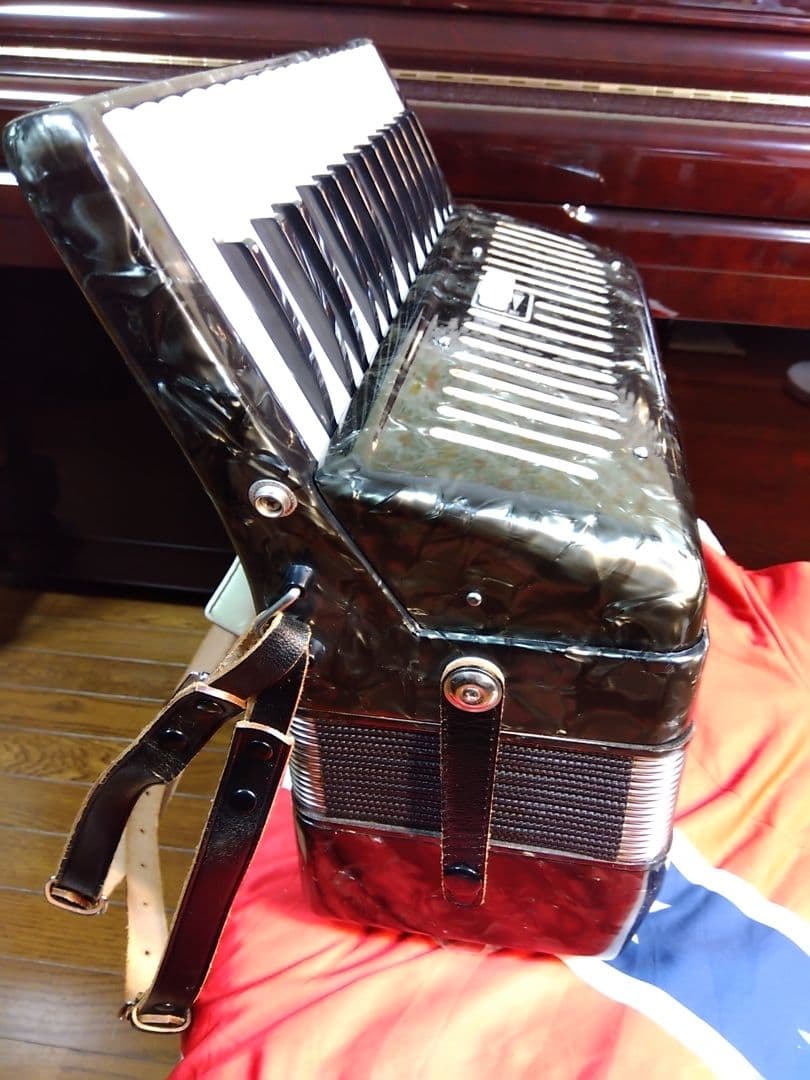 希少コントラ】Yamahaバスアコーディオン B-32B 32鍵 信頼の日本製