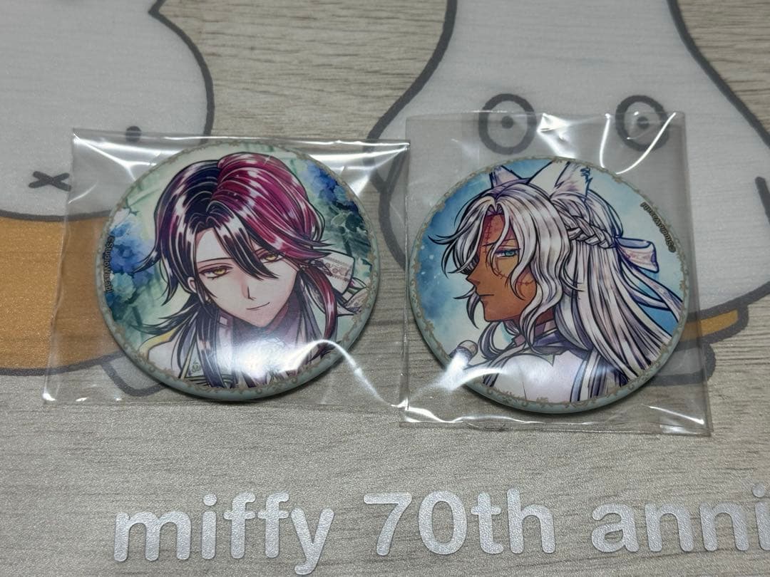 あくねこ 悪魔執事と黒い猫 ルカス ミヤジ 缶バッジ 2点セット - メルカリ