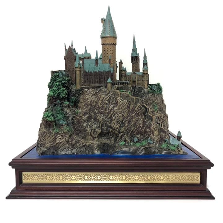 ハリーポッター ホグワーツ城 スタチュー ジオラマ ノーブル