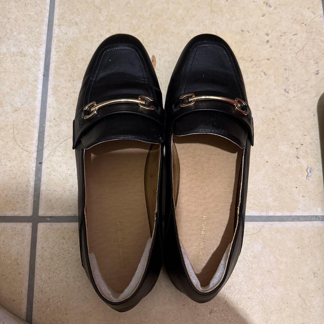 黒のレザー ローファー ゴールド金具 sサイズ - メルカリ