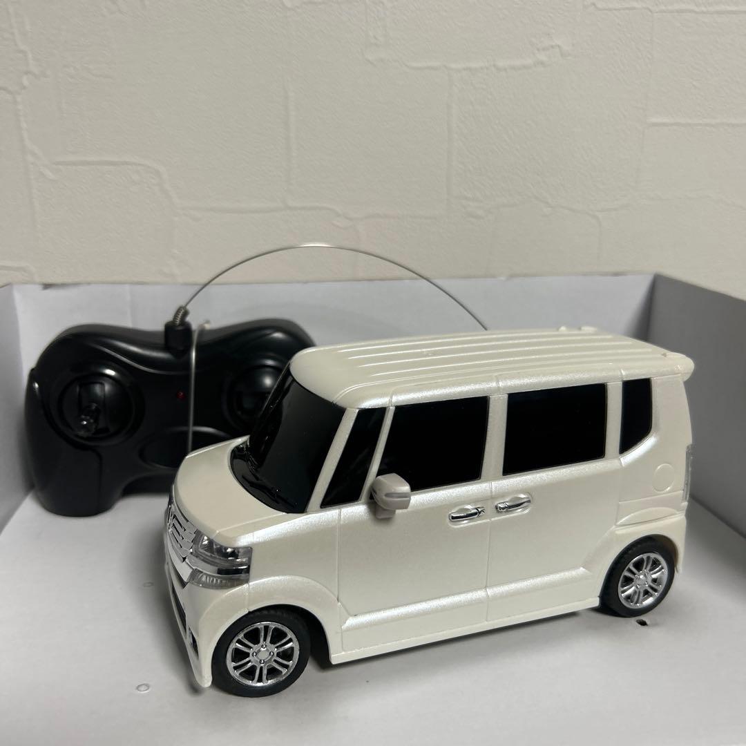 ラジコン ホンダ N-BOX カスタム ホワイト - メルカリ