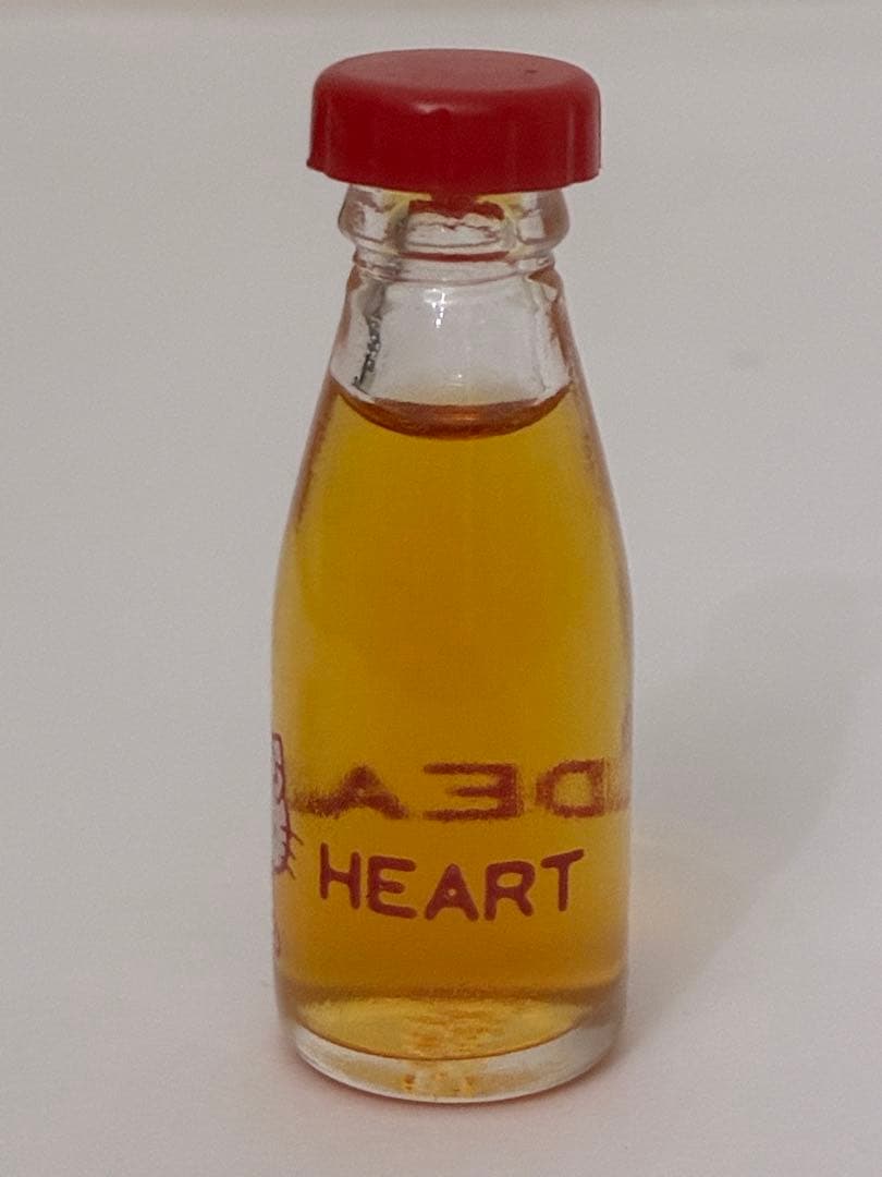 ハローキティ 香水 1976 レトロ サンリオ パフューム キティ - メルカリ