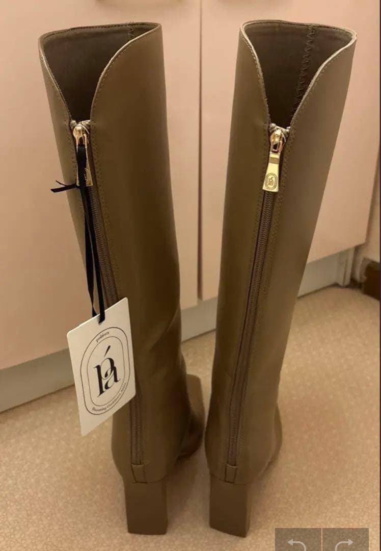 polaura ロゴジップスクエアトゥロングブーツ M 24㎝ - メルカリ
