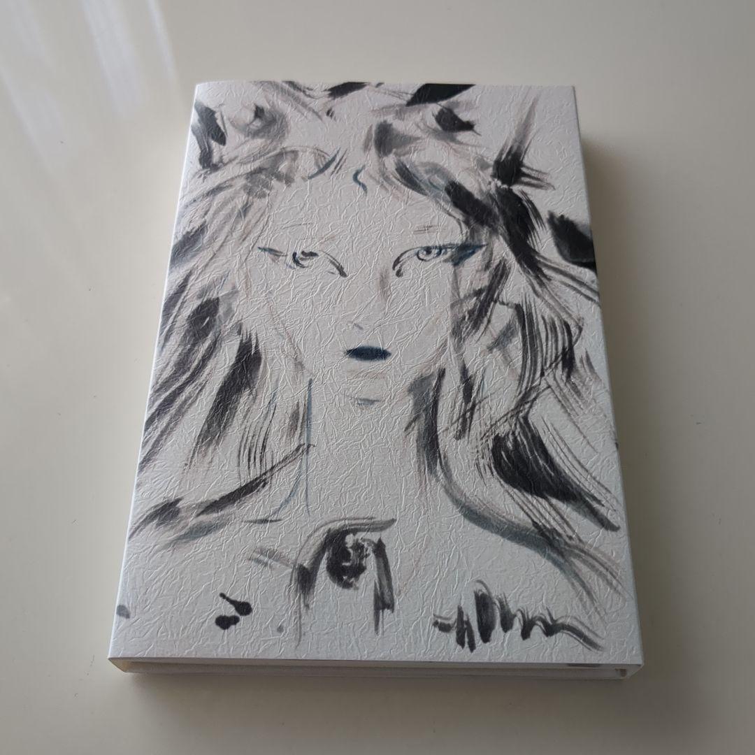 京都 伏見稲荷大社 期間限定 数量限定 御朱印帳 天野喜孝 氏 デザイン