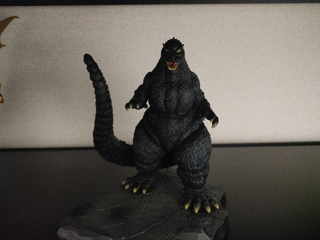 ゴジラ キングギドラ デアゴスティーニ 東宝怪獣コレクション モバイル