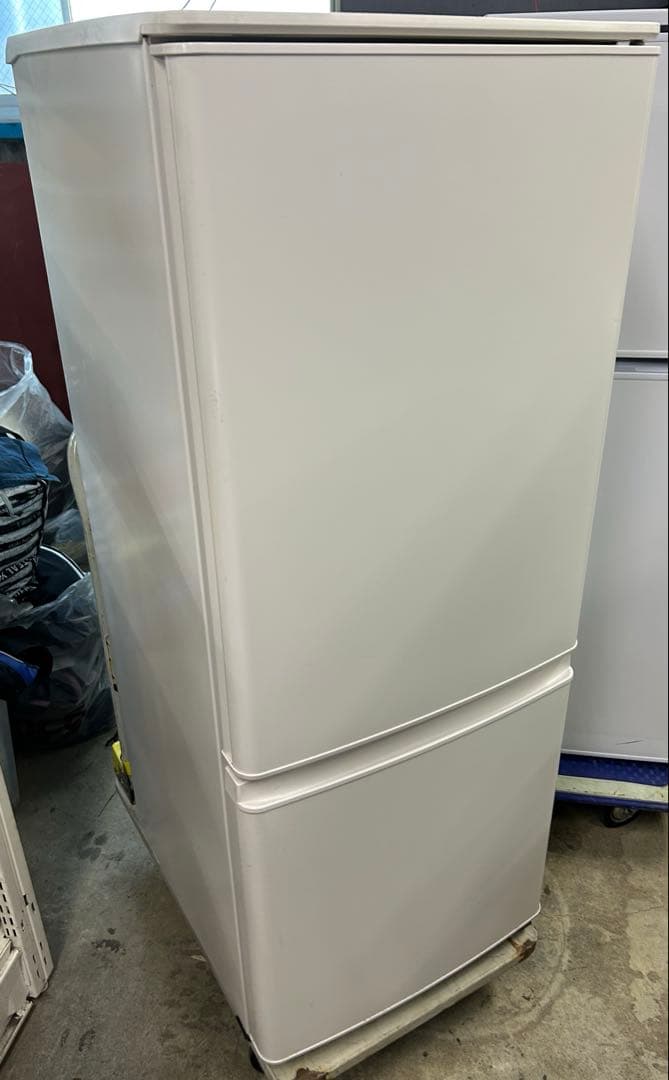名古屋市内無料配送54★三菱 146L冷蔵庫 2022年製 MR-P15G-W 名古屋市内無料配送54☆三菱 146L冷蔵庫 2022年製 MR-P15G-W - メルカリ