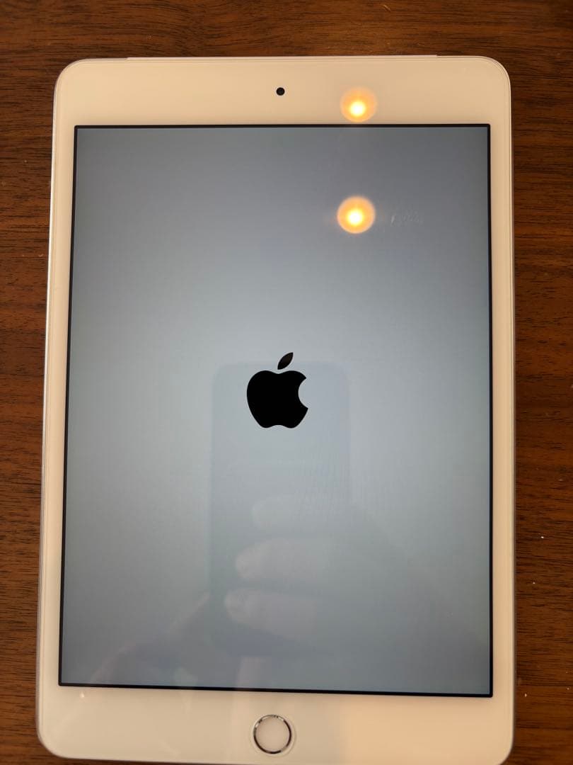 Apple iPad mini4 シルバー 本体のみ Amazon.co.jp: 【整備済み品】 Apple iPad mini 4 Wi-Fi + Cellular