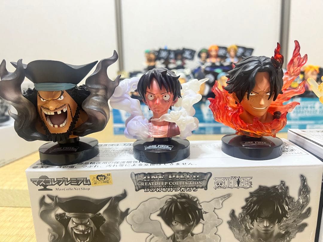 ワンピース グレートディープコレクション77体まとめ売り - メルカリ