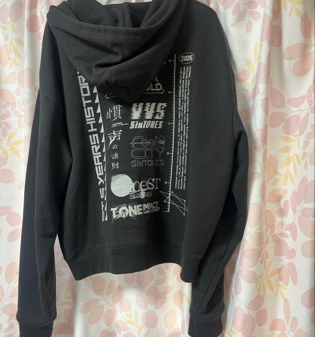 MILESixTONES パーカー - メルカリ