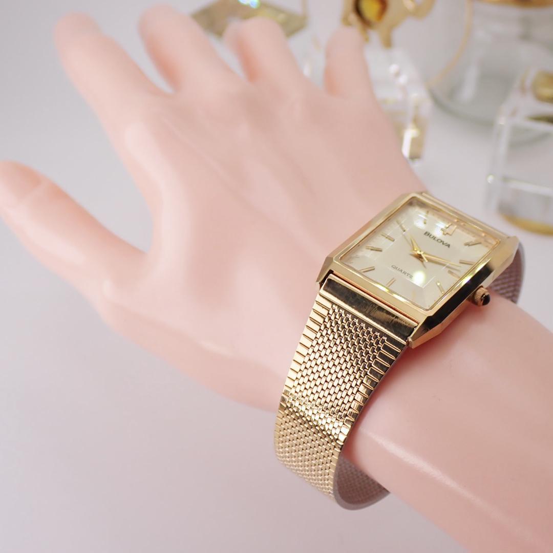稼働☆ ブローバ BULOVA 腕時計 クォーツ ゴールド レクタンギュラー