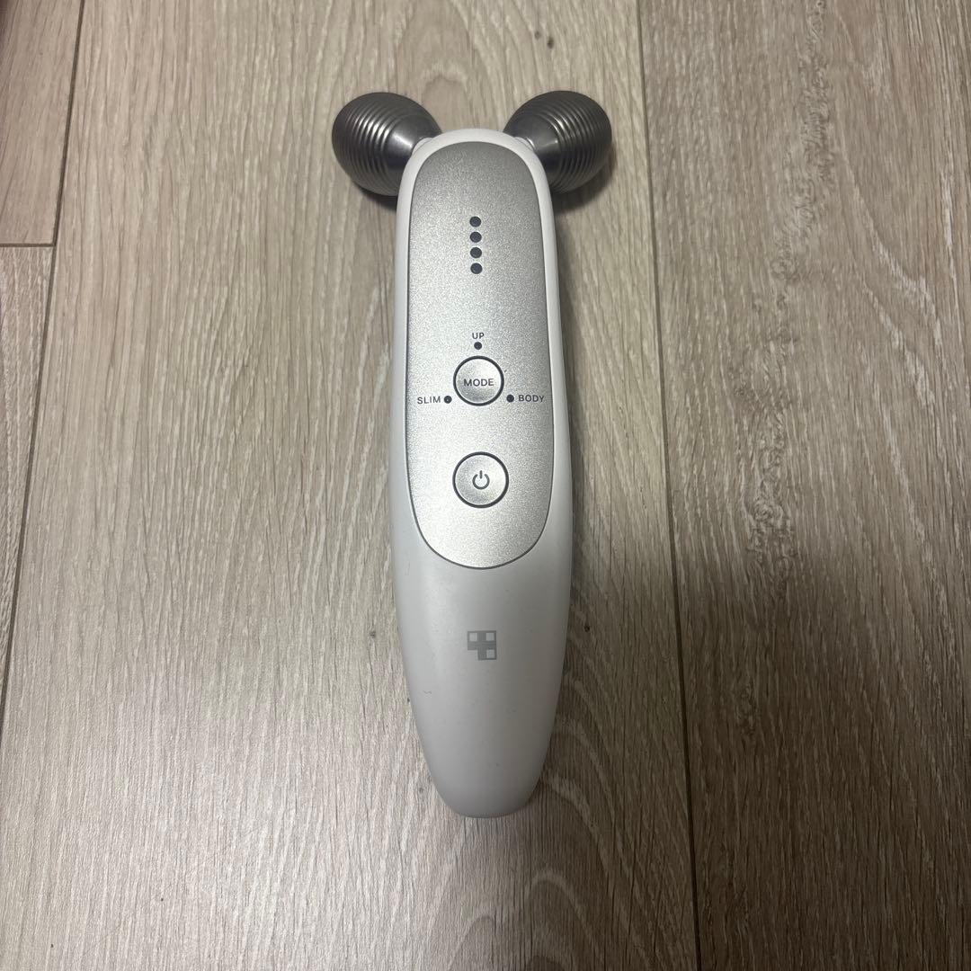 medicube AGE-R DERMA EMS SHOT メディキューブ美顔器 - メルカリ