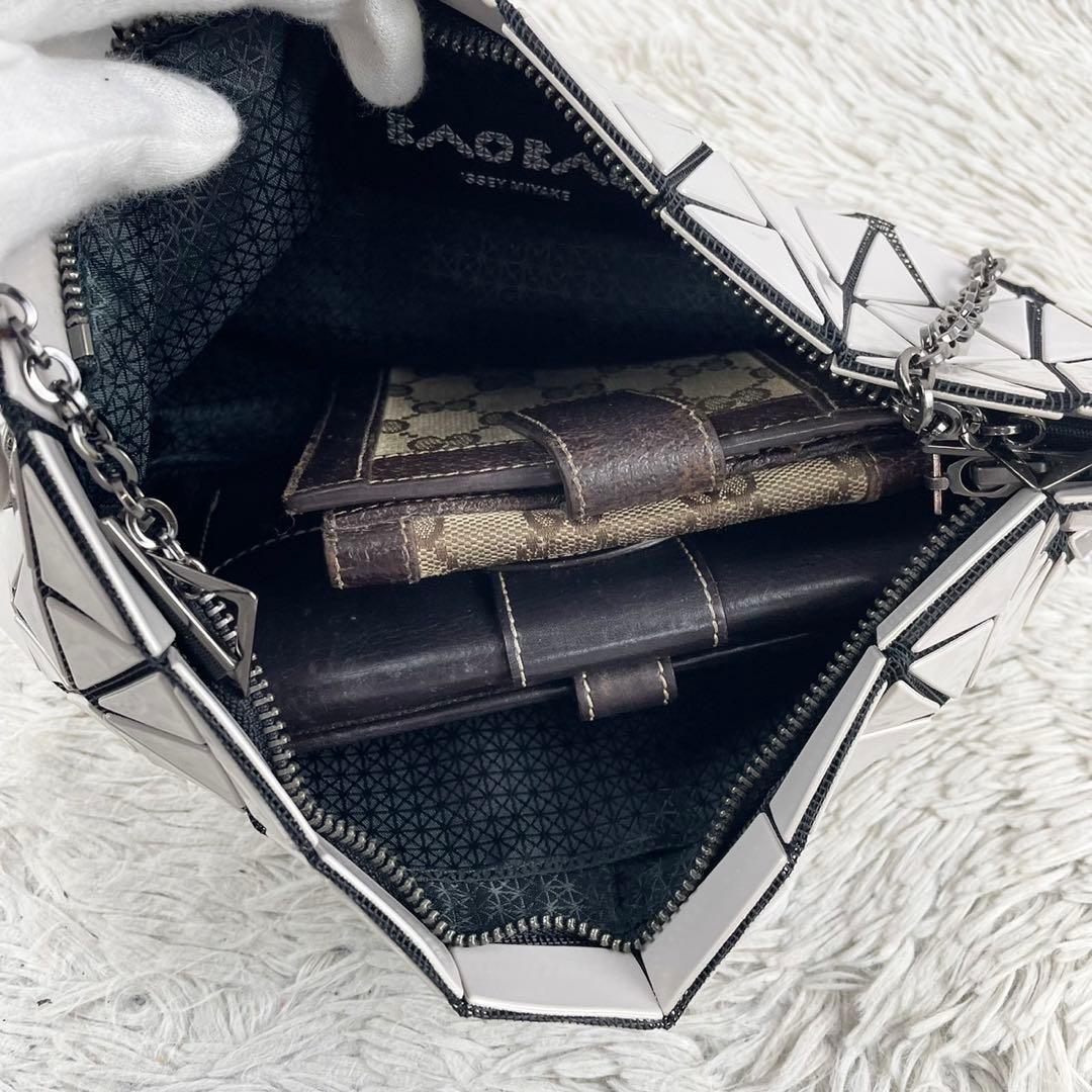 美品 バオバオイッセイミヤケ レザー ショルダーバッグ ファスナー