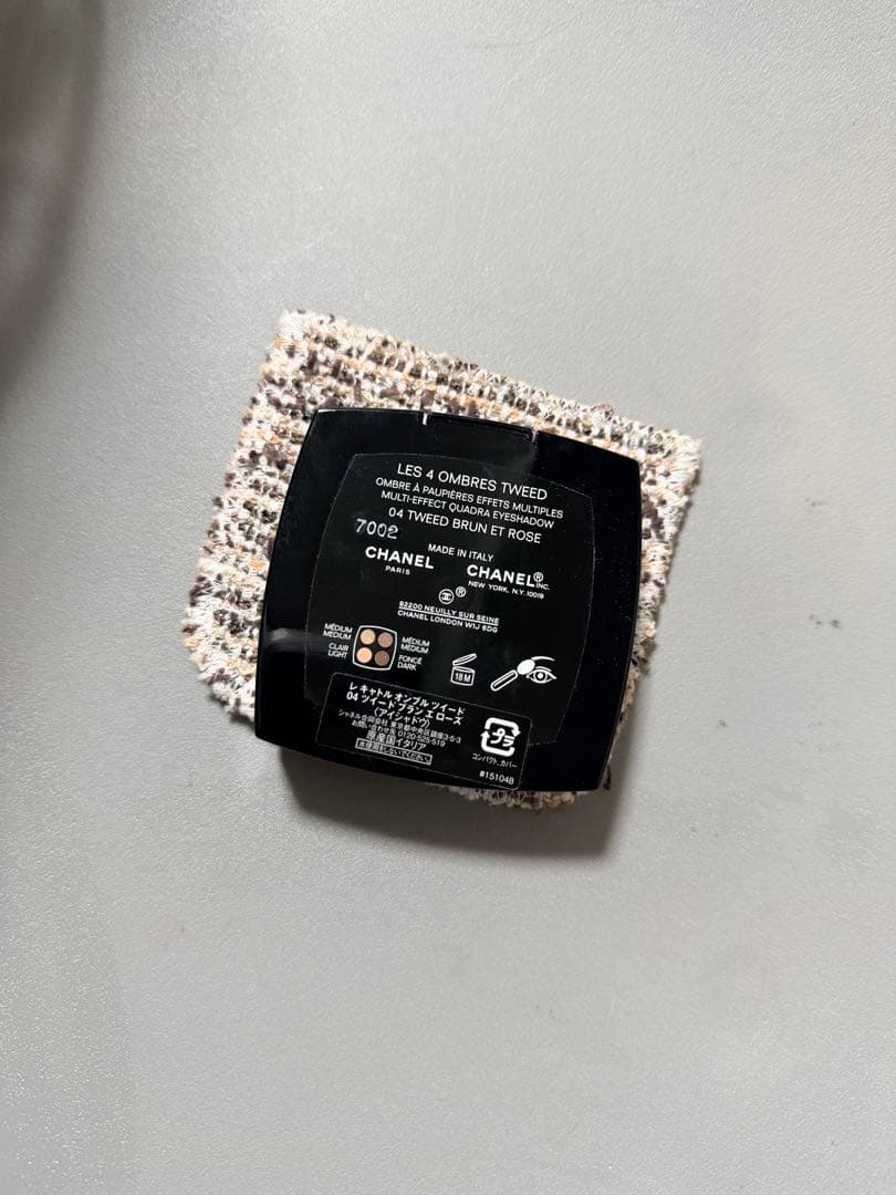 CHANEL レ キャトル オンブル ツイード04 ツイードブラン エ ローズ