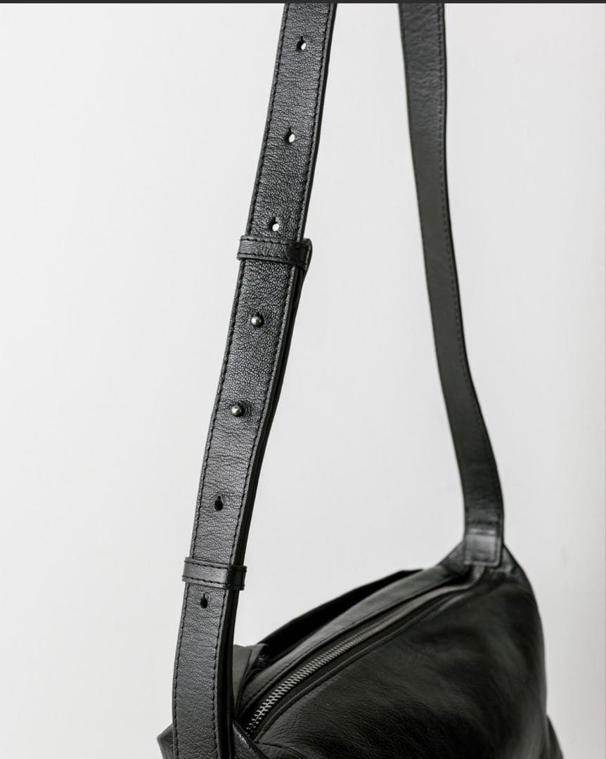 ear PAPILLONNER《本革/220g》ボックスショルダーバッグ