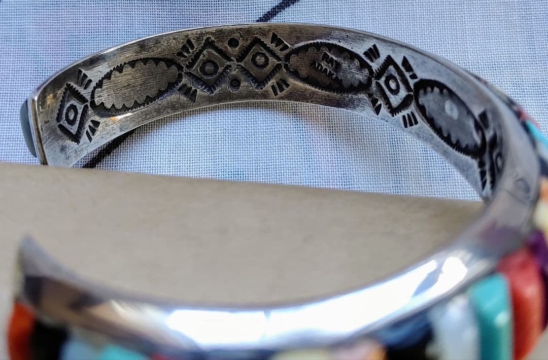 レイアダカイ☆Ray Adakai ナバホ族☆マルチインレイ・バングル M