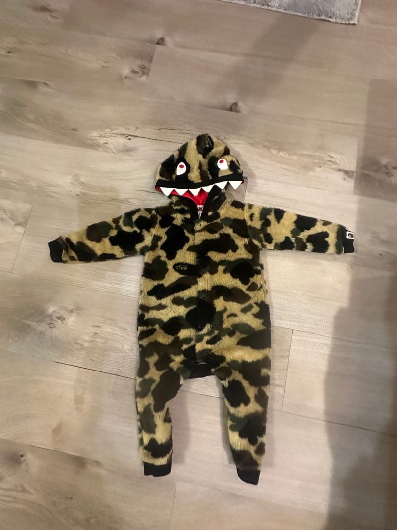A BATHING APE BAPE KIDS シャーク 迷彩柄 ロンパース