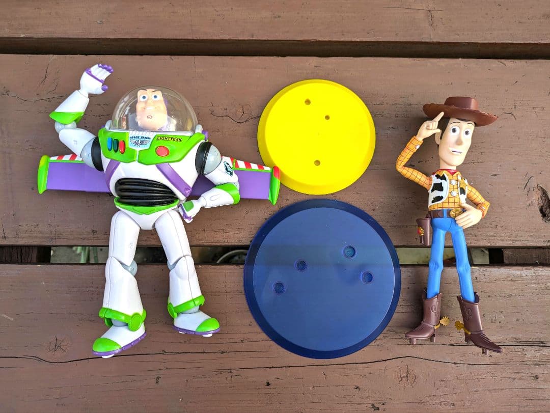 トイストーリーフィギュア ウッディ バズライトイヤー - メルカリ