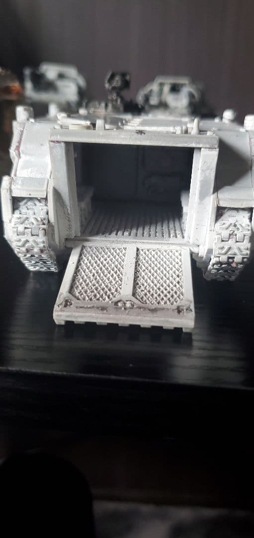 Warhammer 40K Land Raider and Rhino - メルカリ