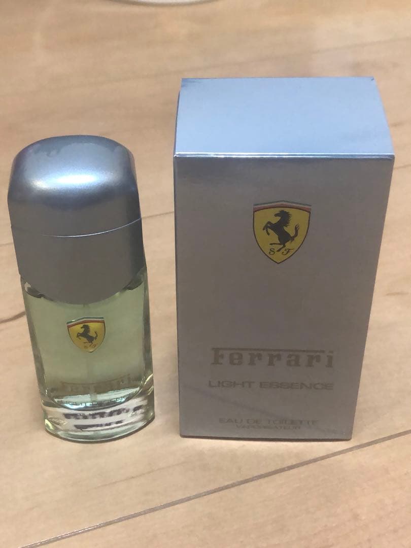 新品・未使用】フェラーリ ライトエッセンス オーデトワレ 30ml - メルカリ