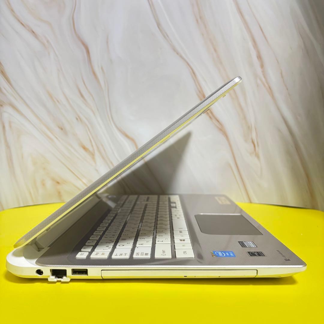 年始限定価格!!バッテリー◎カメラ☆オフィス☆東芝☆i3☆SSD☆