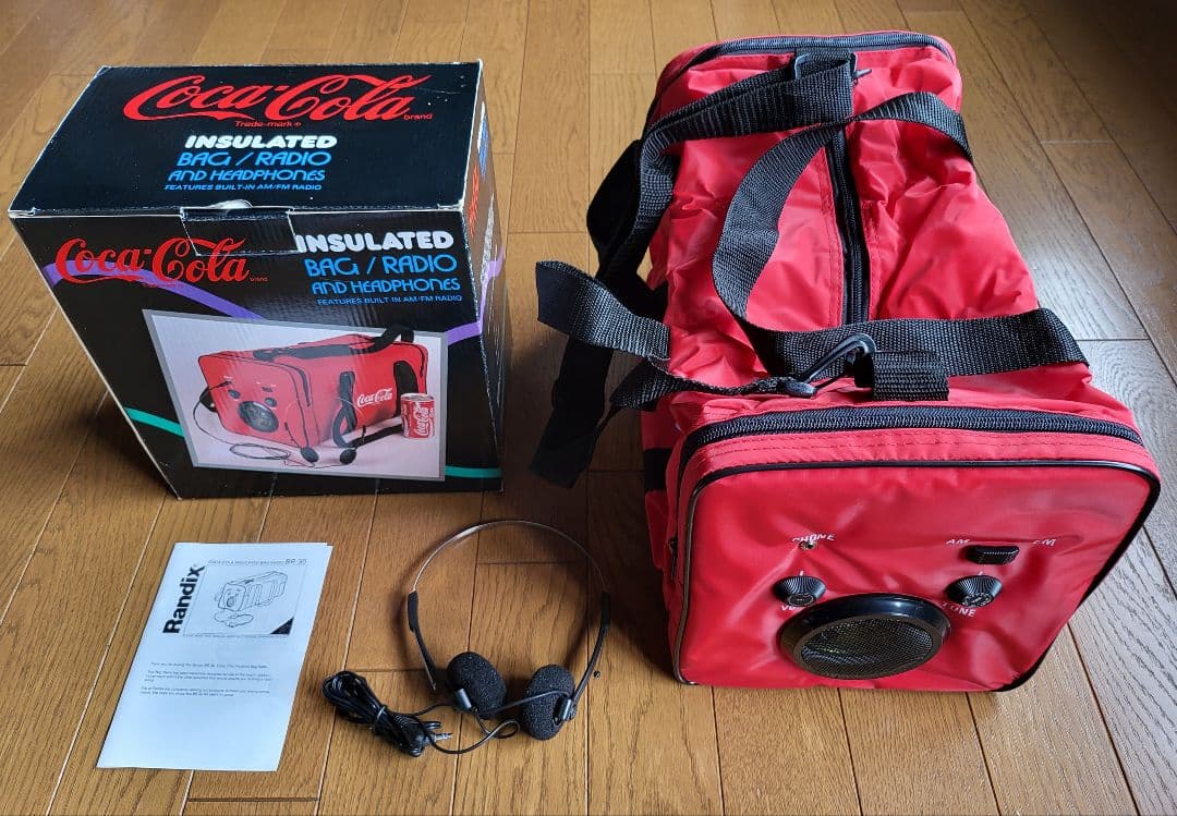 【1980年代】コカ・コーラ  ヴィンテージ  ラジオ内蔵  クーラーバッグ 1980年代】コカ・コーラ ヴィンテージ ラジオ内蔵 クーラーバッグ