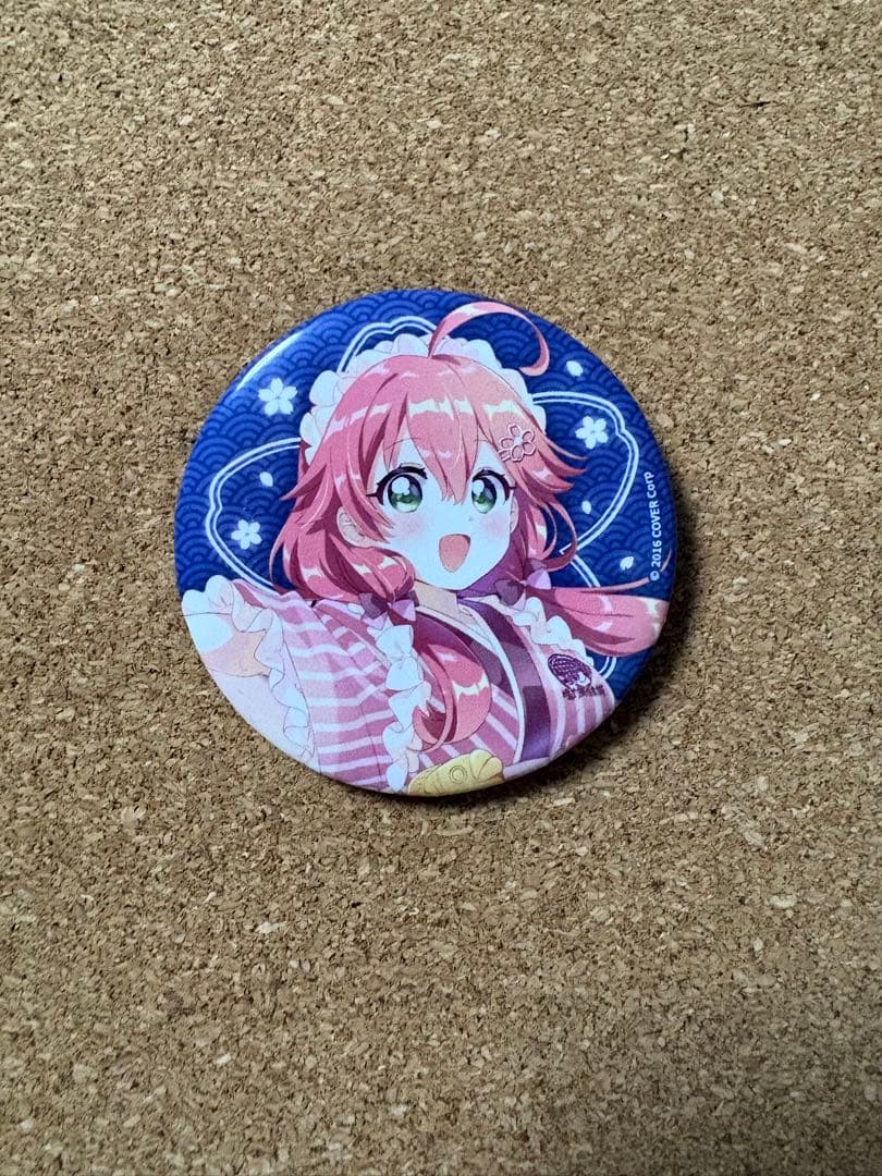 鳴門鯛焼本舗 たい焼き 缶バッジ ホロライブ さくらみこ - メルカリ