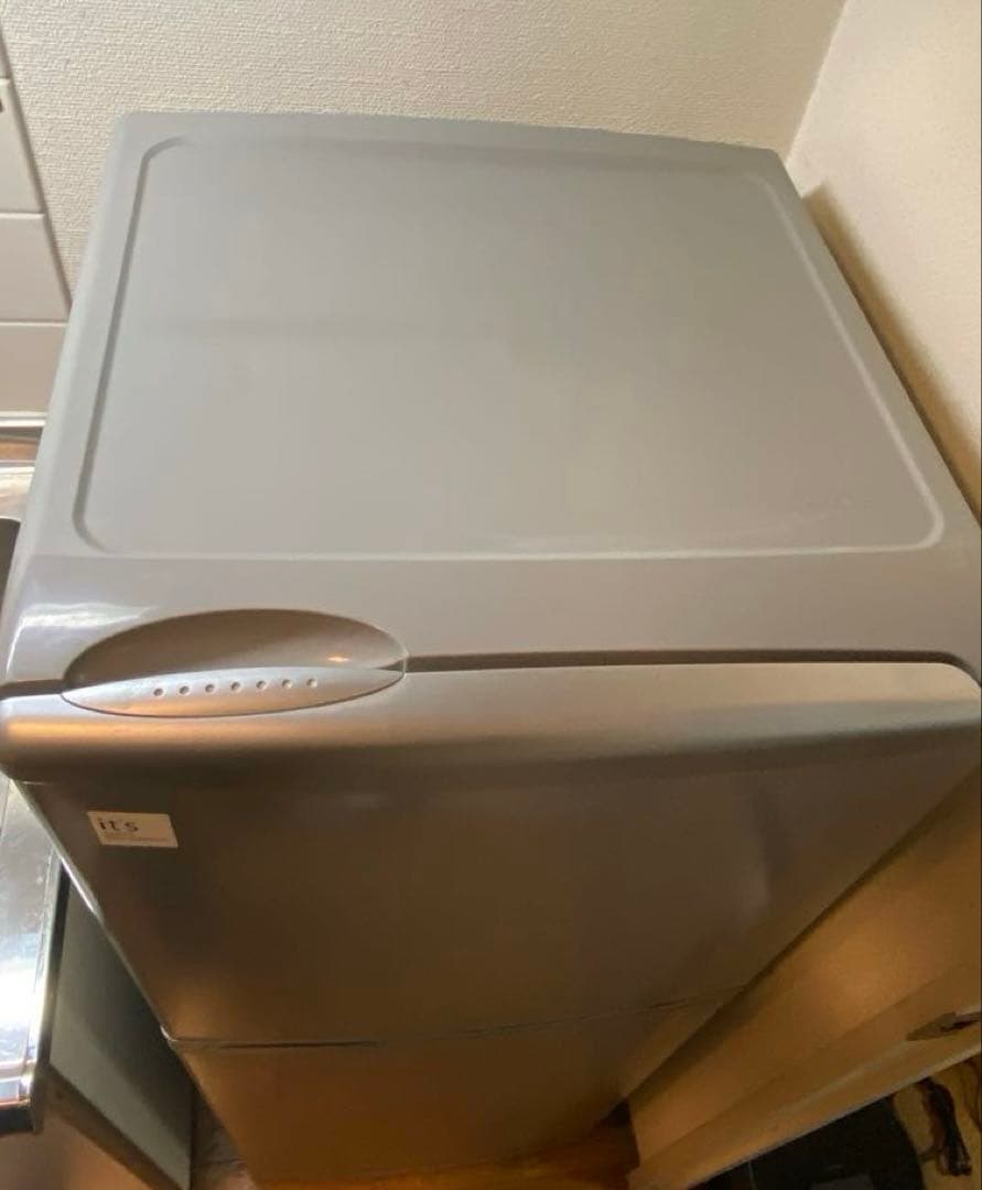 たのメル便)SANYO 2ドア冷凍冷蔵庫 SR-141U(137L) - メルカリ