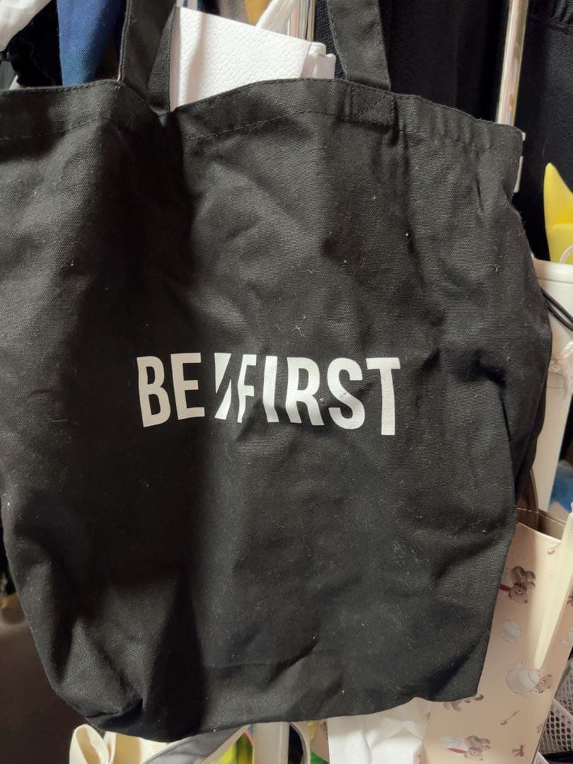 BE FIRST ロゴトートバッグ ブラック 初期｜Yahoo!フリマ（旧PayPay BE