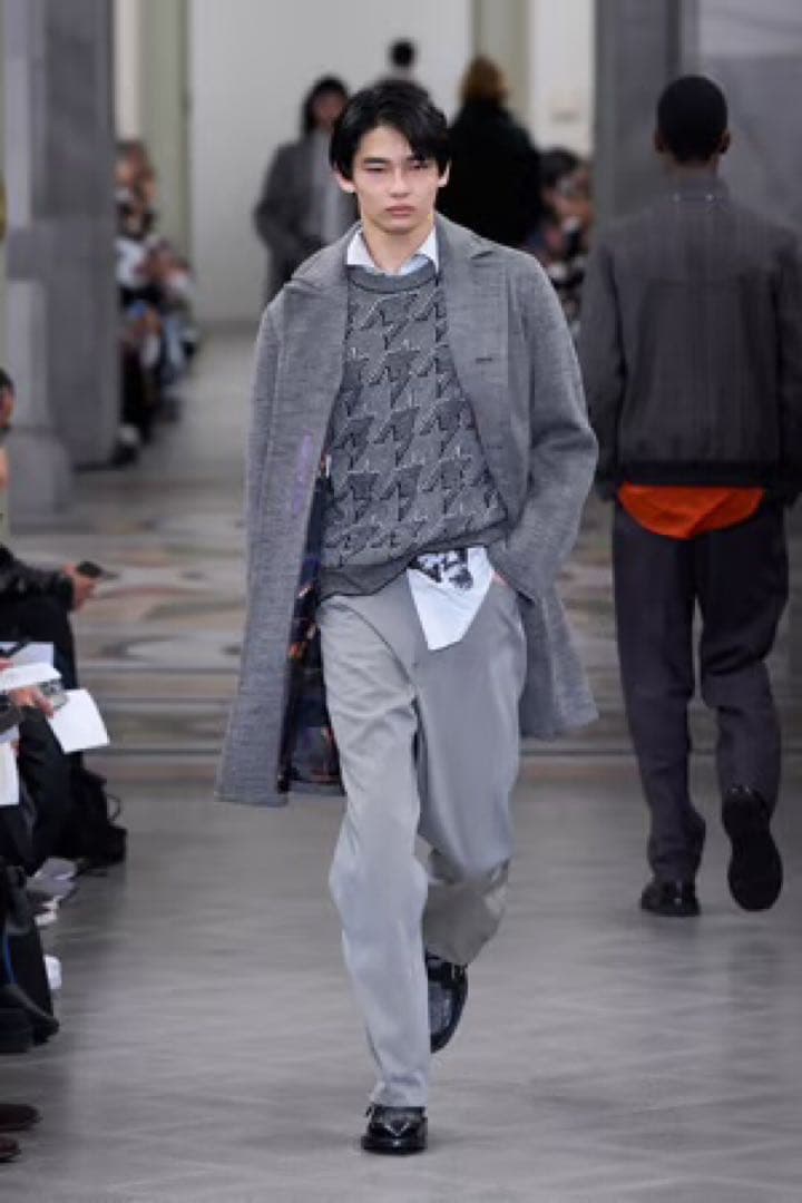 25AWビッグハウンドトゥース クルーネックニット Paul Smith｜ビッグハウンドトゥース クルーネックニット | Rakuten