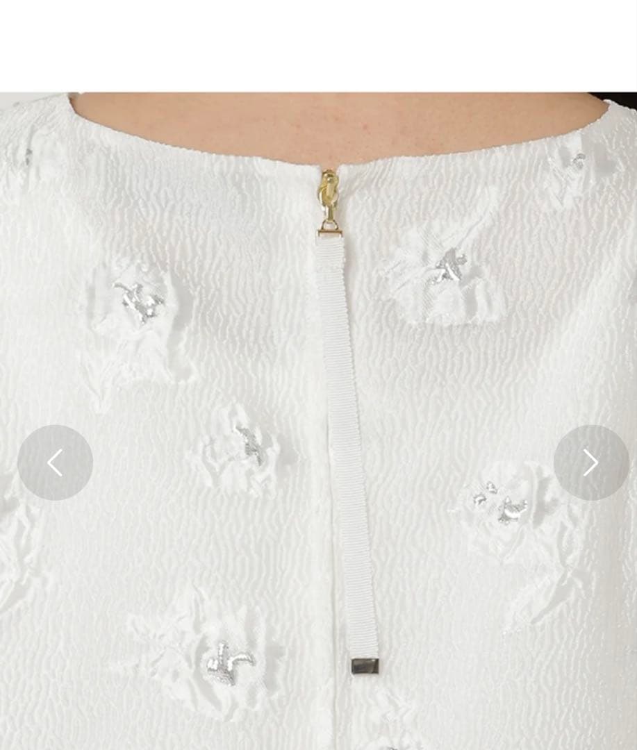 新品】Audie a Muses シルバーフラワージャカードブラウス（オフ）