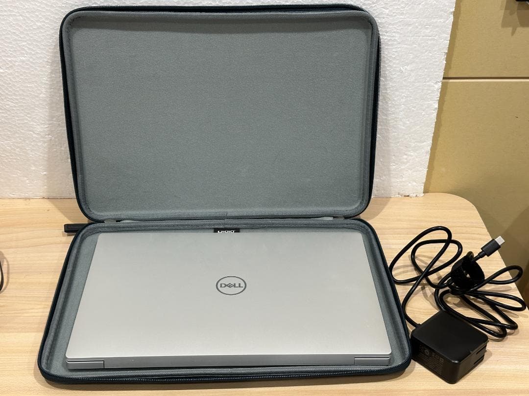 美品 Dell XPS 9320 i7-1360P/16/512/FHD+