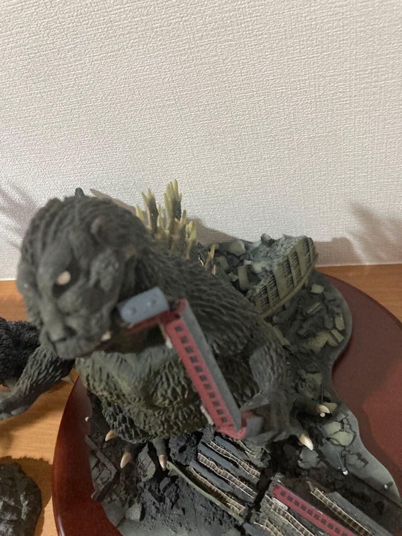 海洋堂 ゴジラ 1954 松村しのぶ原型 完成品 - メルカリ