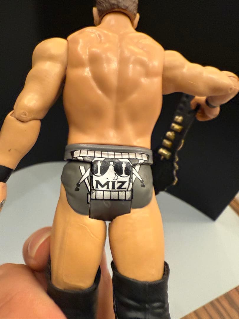 WWE フィギュア MIZ チャンピオンベルト付き - メルカリ