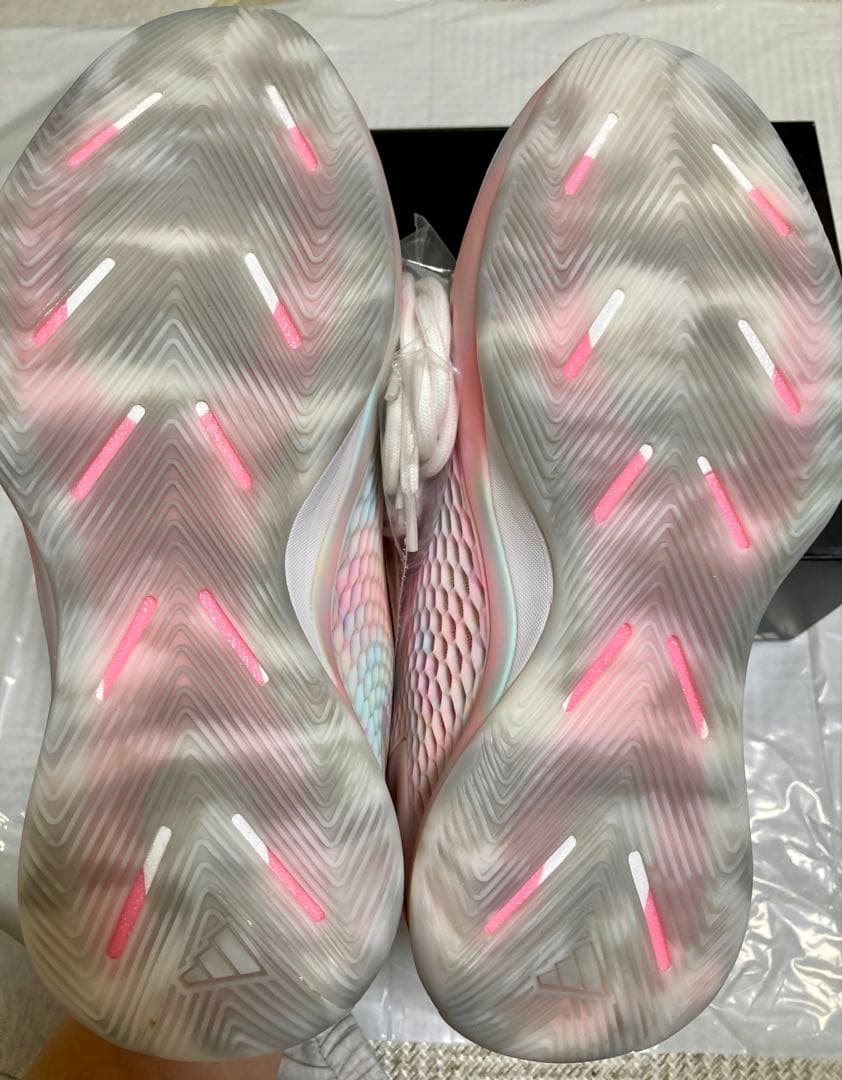 新品　adidas Anthony Edwards 1 low 26.0cm