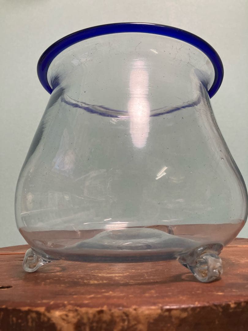 大正時代の吹きガラス製三つ脚金魚鉢◇レトロガラス◇和ガラス