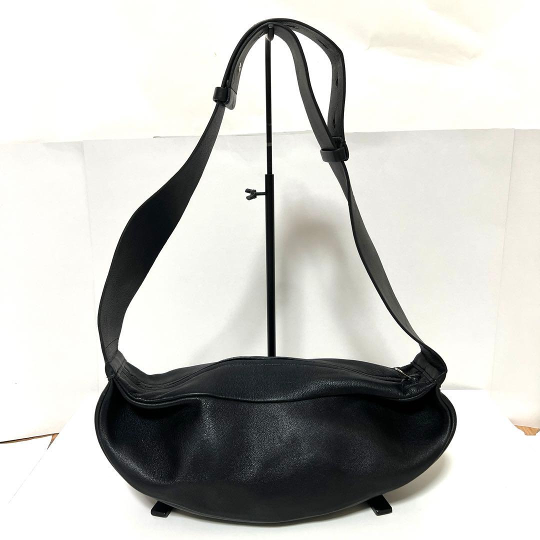 COS コス レザープリーツ ベルトバッグ ボディバッグ ブラック 中古