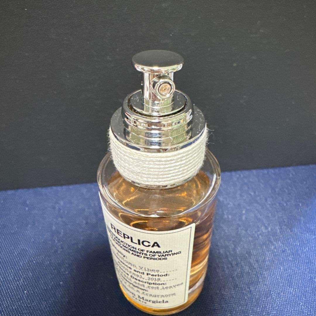 REPLICA】Autumn Vibes/オータムバイブス - メルカリ