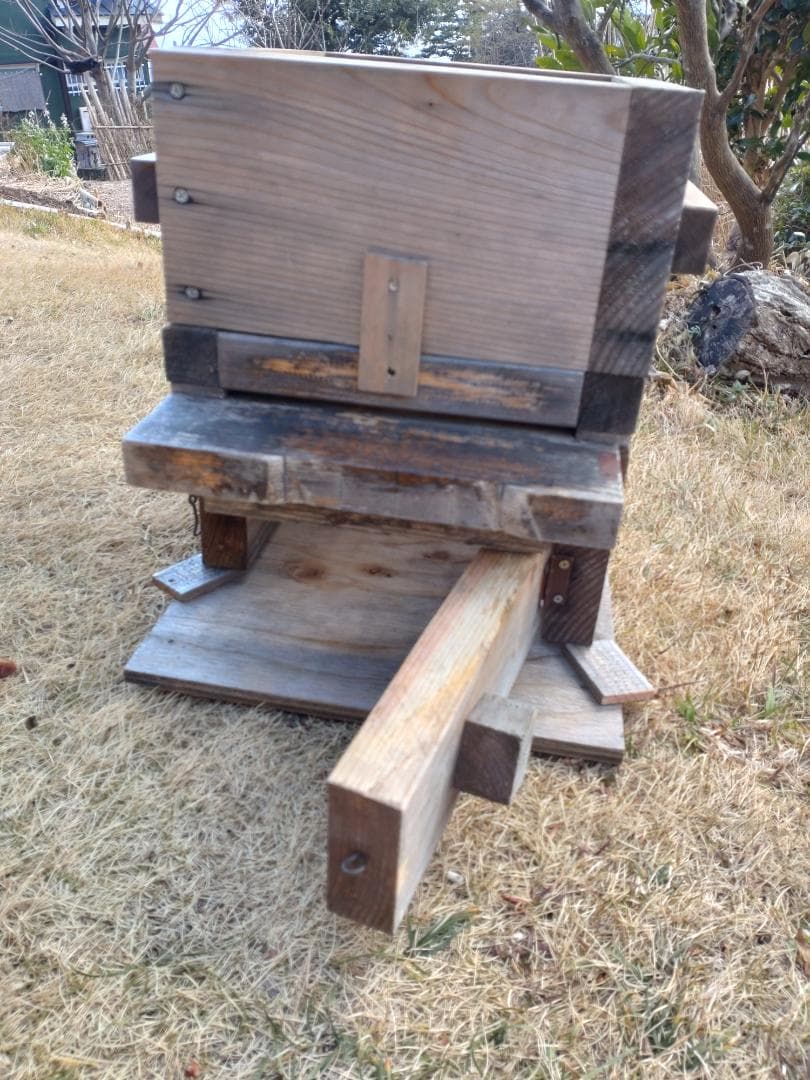 k*o様 日本蜜蜂重箱式巣箱（自然入居＆営巣実績有・中古）5段・すのこ