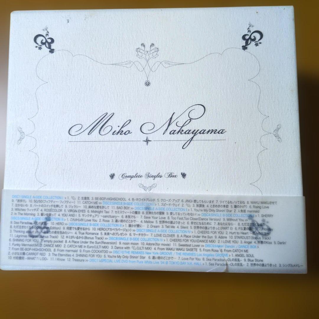 中山美穂 Complete SINGLES BOX 山口百恵ゴールデンアイドル