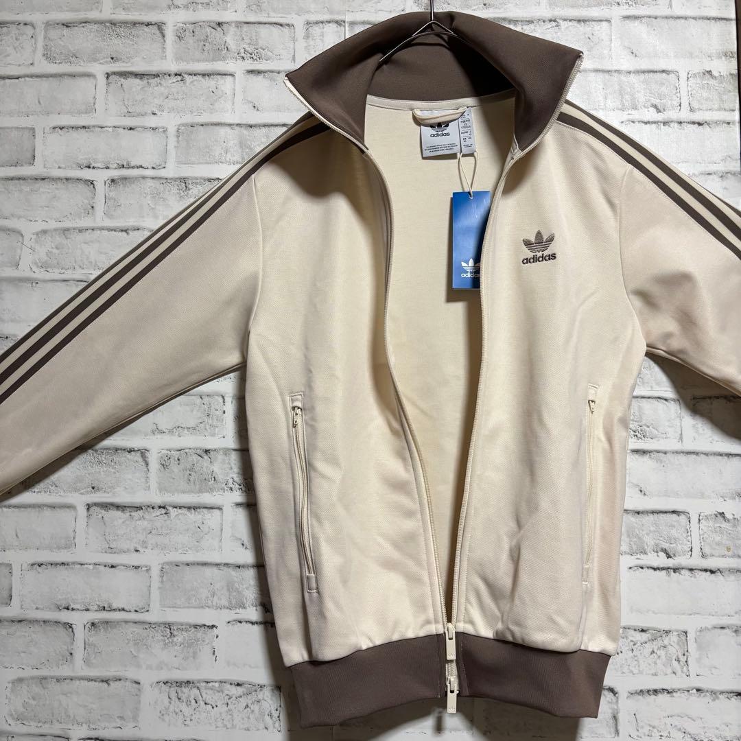 新品XS⭐️adidasトラックジャケット 刺繍 ベージュ×モカブラウン