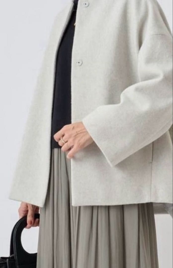 ビアズリー 後ろぷっくりショートコート ライトグレー 0サイズ ☆ 新品