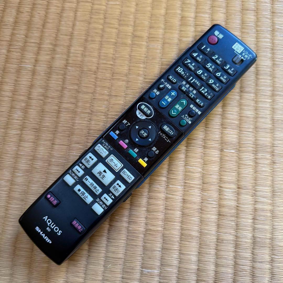 SHARP AQUOS 40型 テレビ 世界の亀山モデル 2009年製 - メルカリ