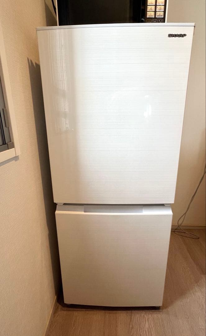 SHARP シャープ 両開き冷蔵庫152L (2022年製SJD15HW) Amazon | シャープ SHARP 冷蔵庫(幅49.5cm) SJ-D15H-W 152L つけかえ