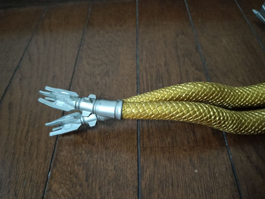 メカキングギドラ 東宝 BANDAI 1991 金色 (FOREVER版？) - メルカリ