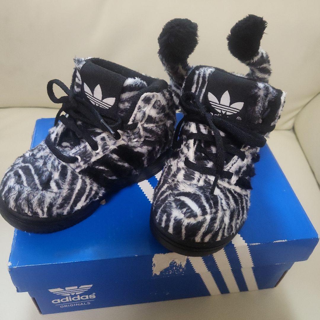 adidas ジェレミースコット ゼブラ柄 しっぽ付き - メルカリ