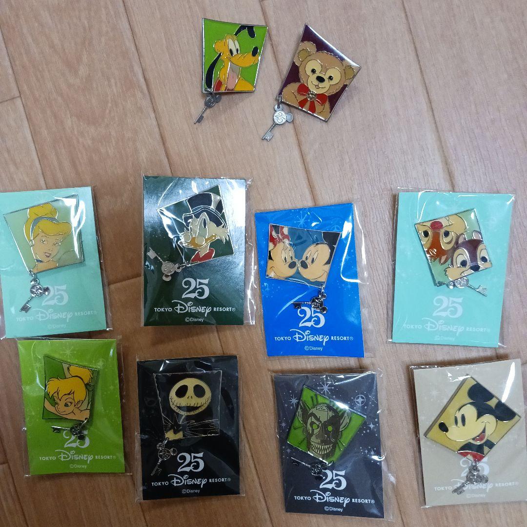 レア 非売品 東京ディズニーリゾート 25周年記念 ピンバッジ 10個