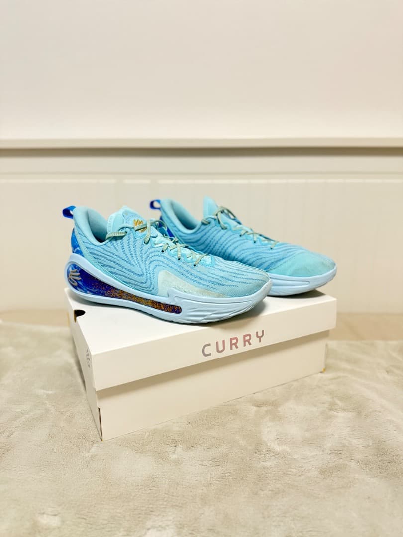 カリー12 水色 バスケシューズ - メルカリ
