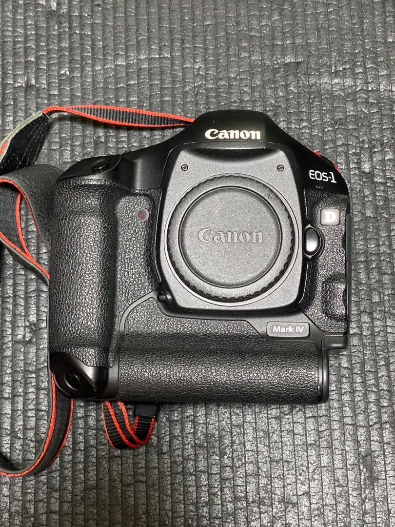Canon EOS-1D Mark IV ショット数88601 おまけ付 - メルカリ